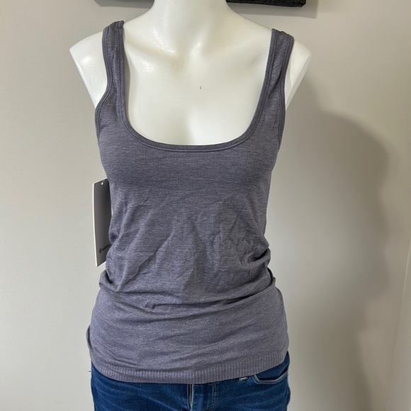 Lululemon Seek Simplicity Tank Top Deep Purple Stretch Sz 8 NEW - Picture 1 of 9